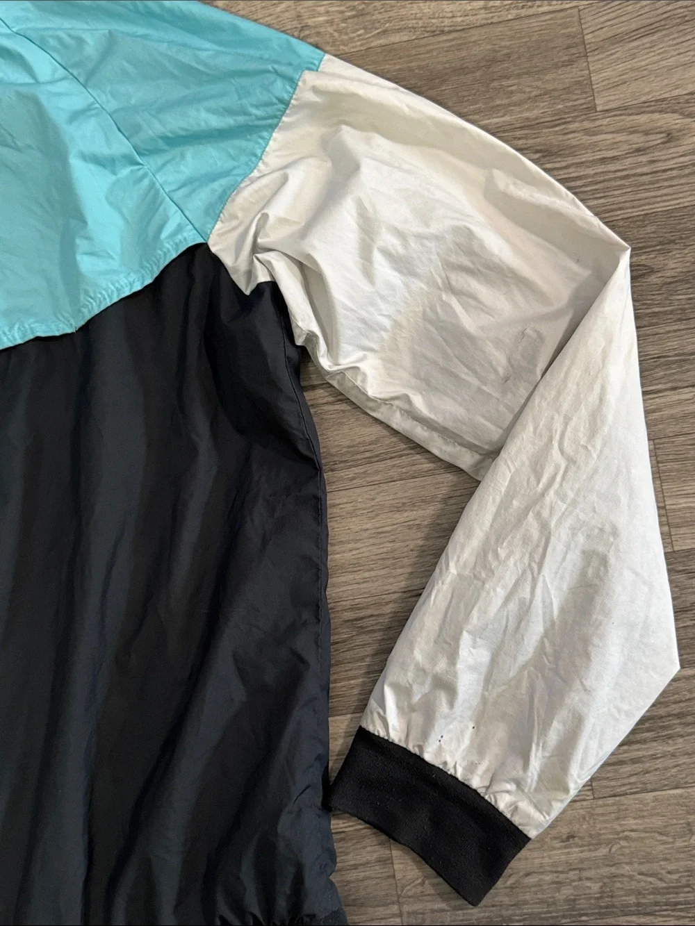 Nike Sportswear Windrunner South Beach Jacket men’s sz M, as is